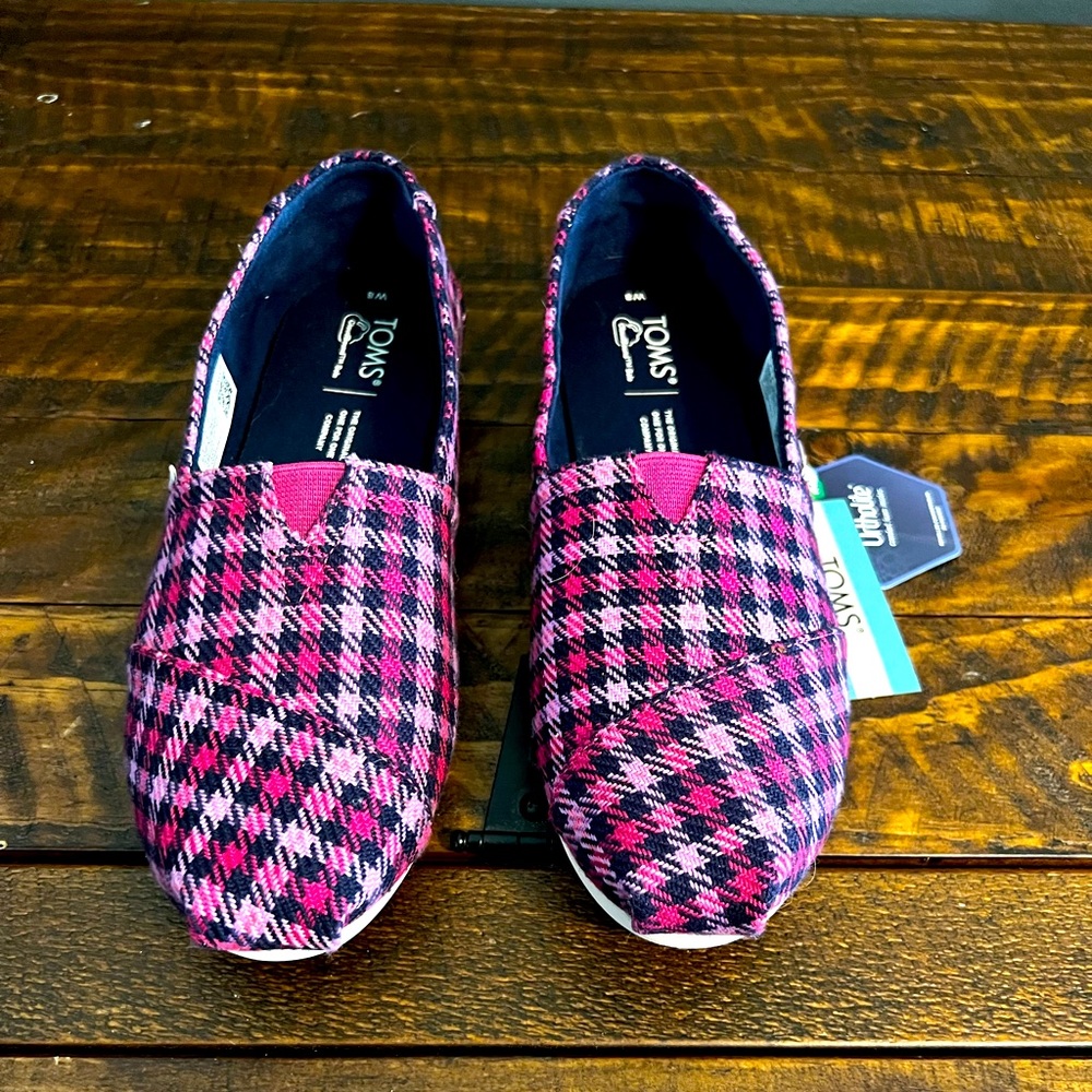 TOMS Pink Plaid Size 8W Shoes NWT